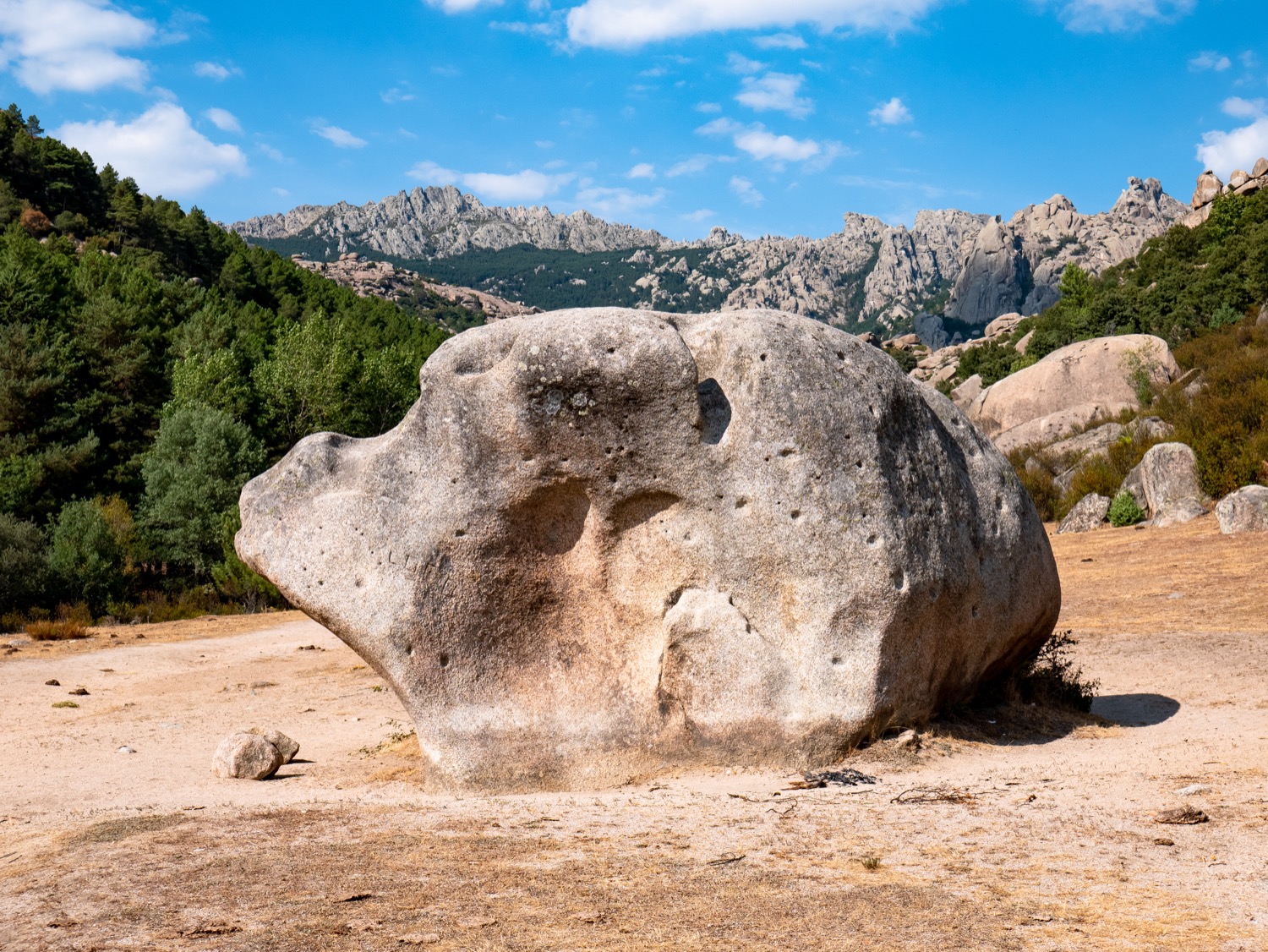 Roca granítica en la pedriza