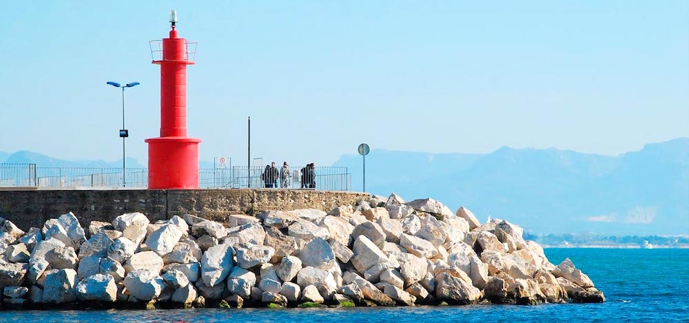 cambrils faro rojo