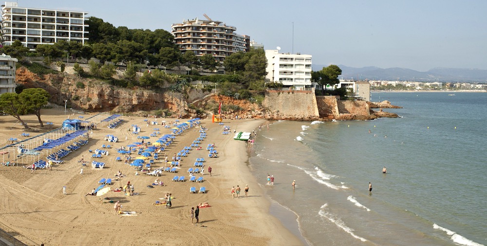 playa larga salou