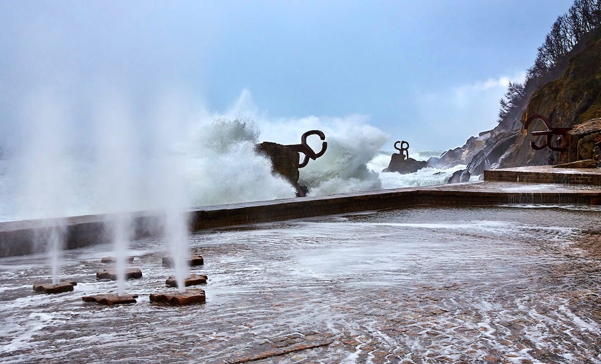 Peine del Viento San Sebastián España