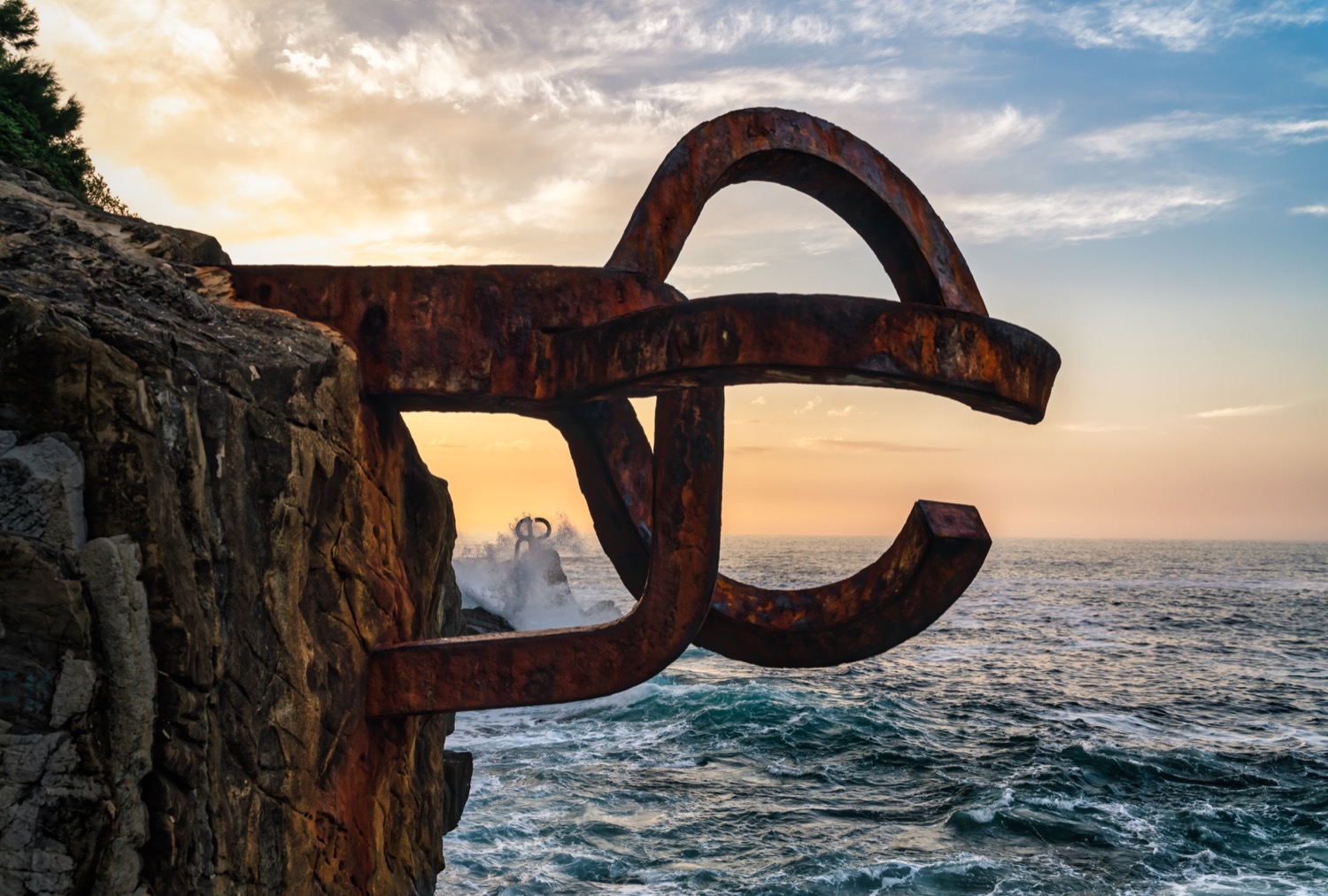 Escultura el peine del viento