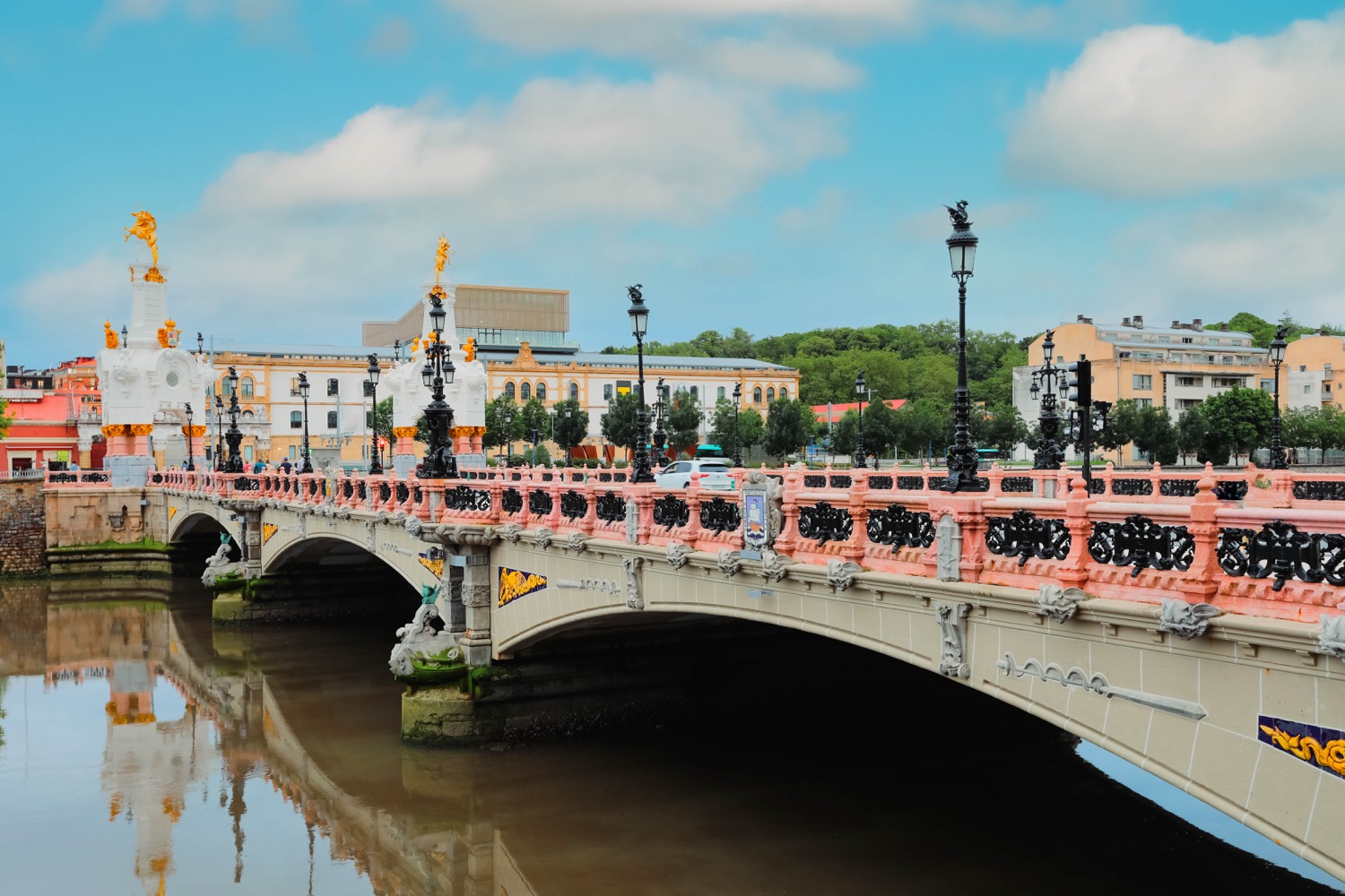 Puente de maría cristina sobre el río urumea en san sebastiá