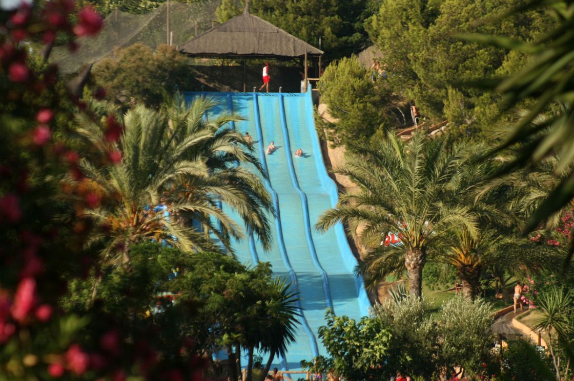 toboganes aqualandia benidorm