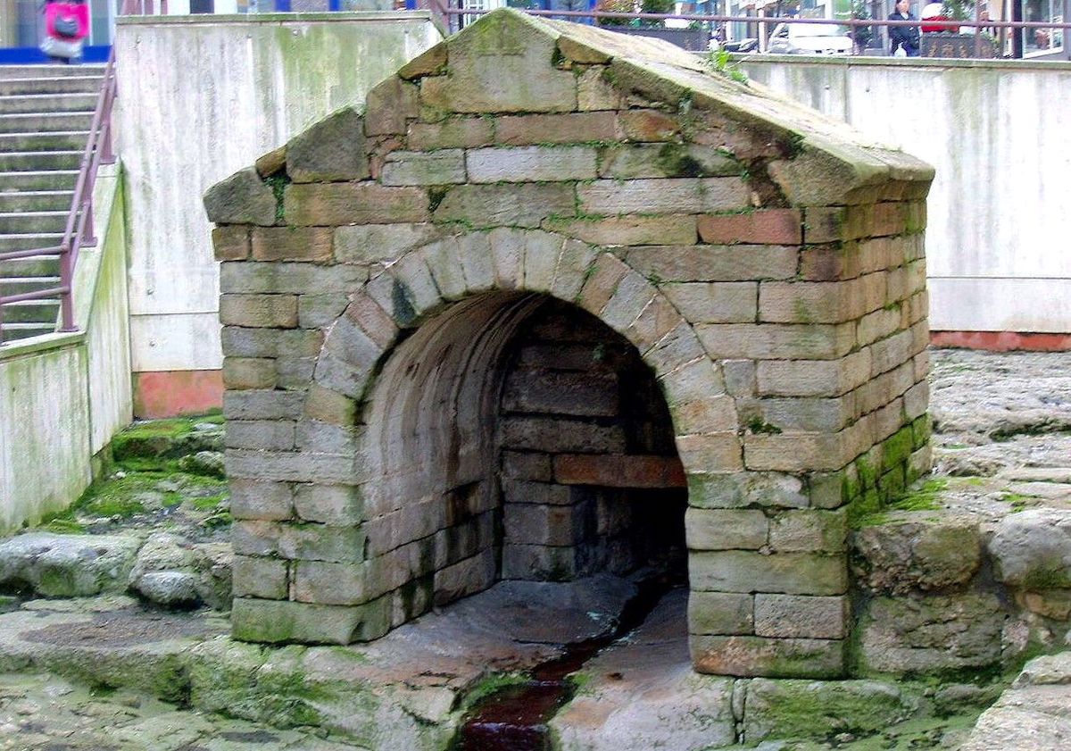 Fuente de Foncalada