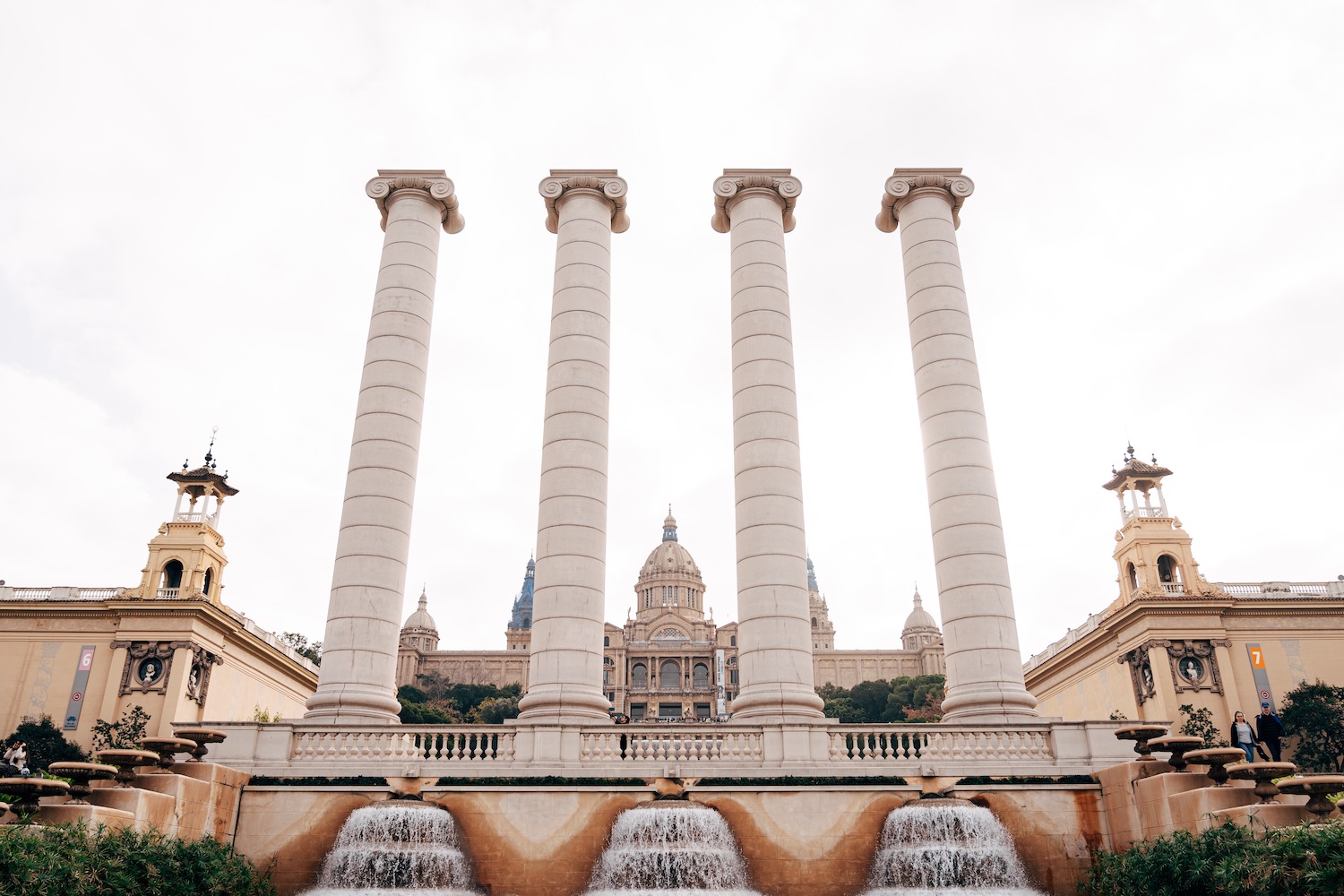 columnas montjuic