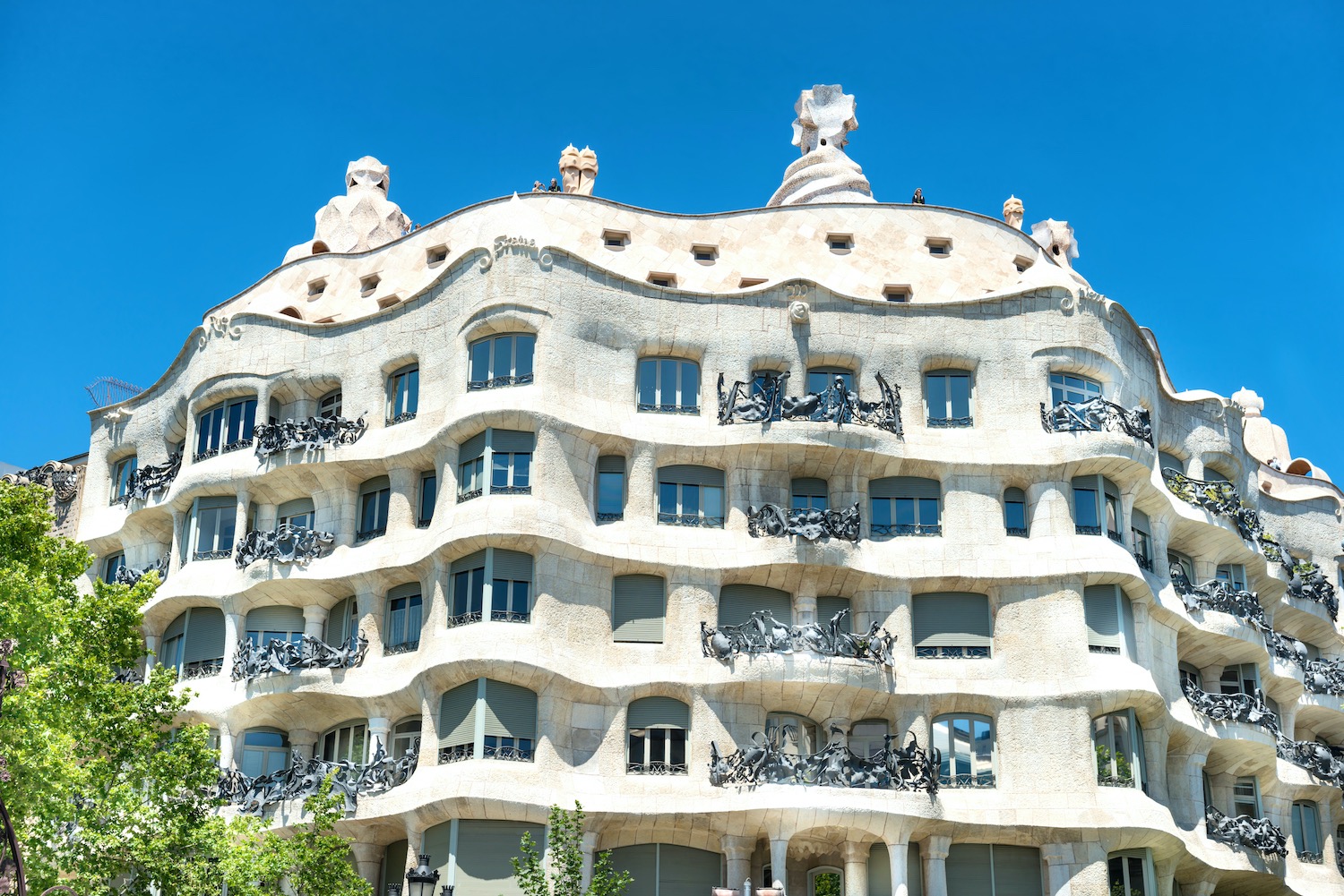 fachada la pedrera