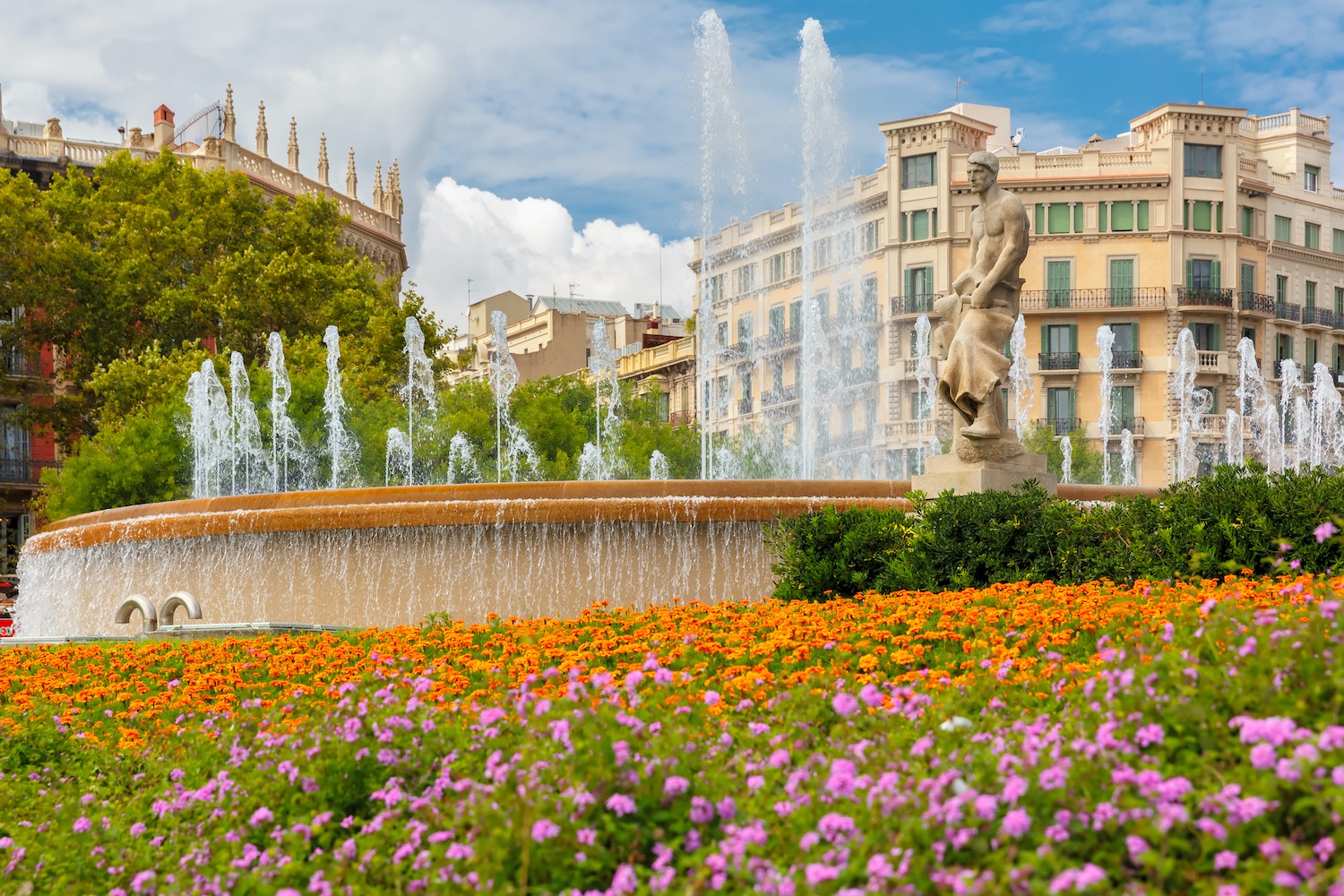 fuente de plaza cataluña