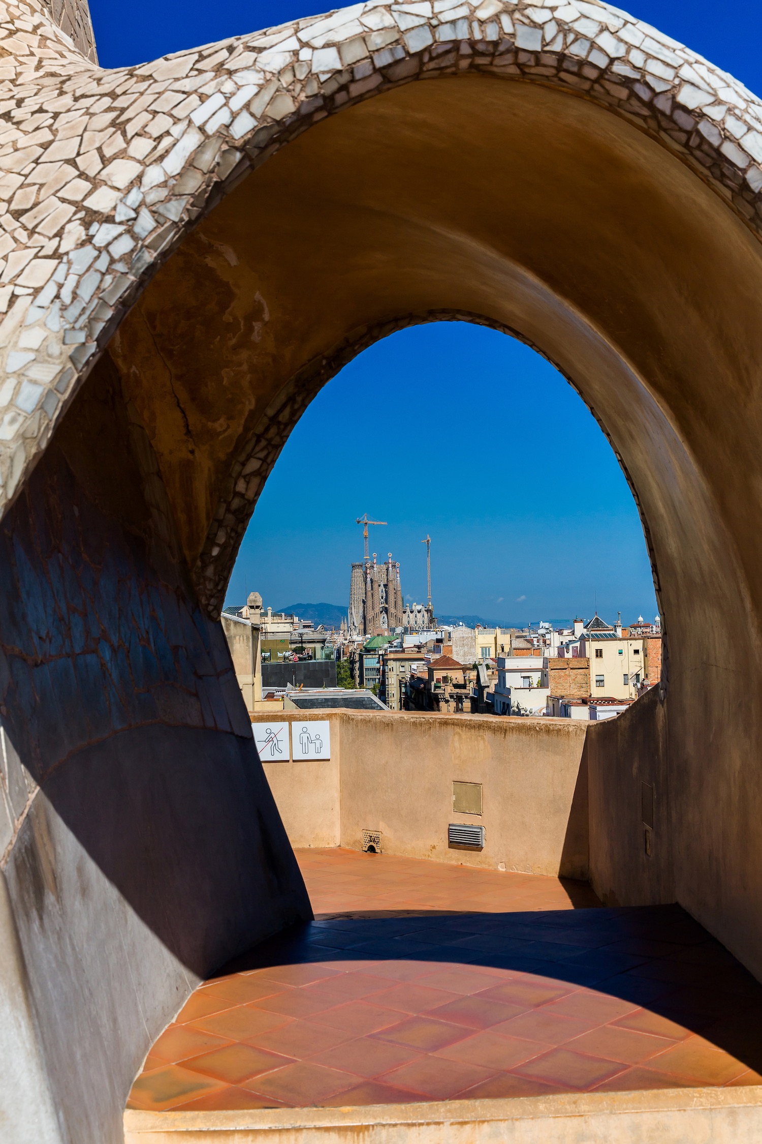 terraza la pedrera