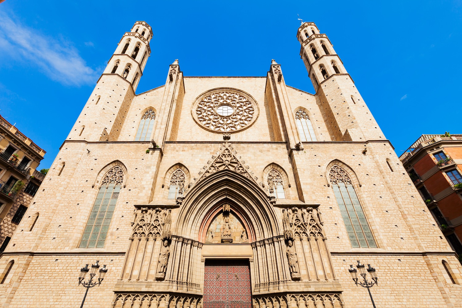 exterior santa maria del mar