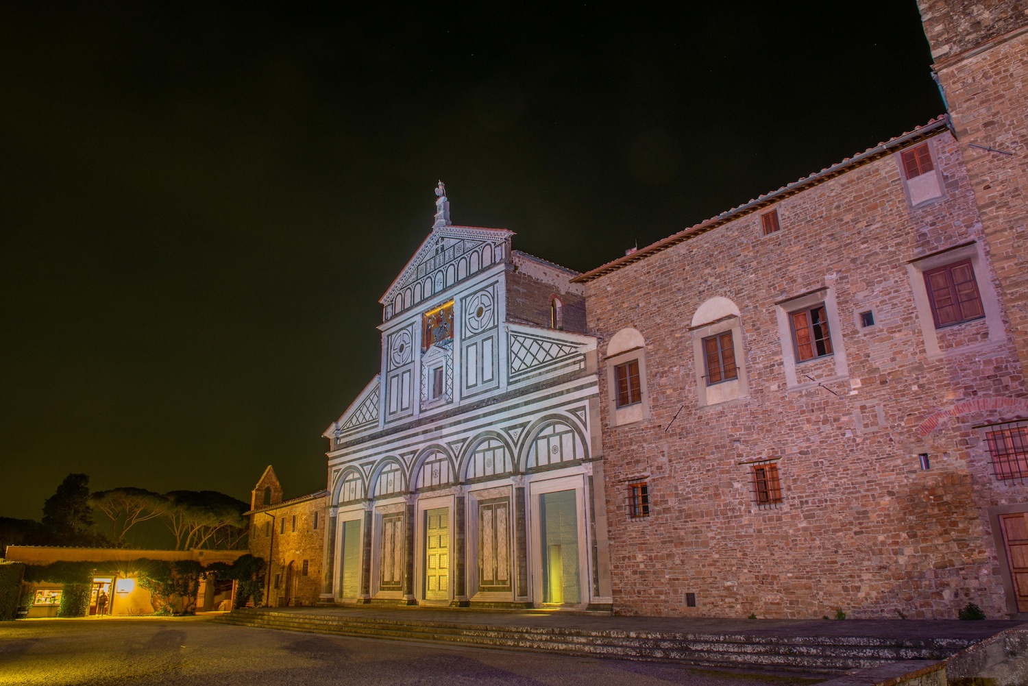 fachada Basílica de San Miniato al Monte