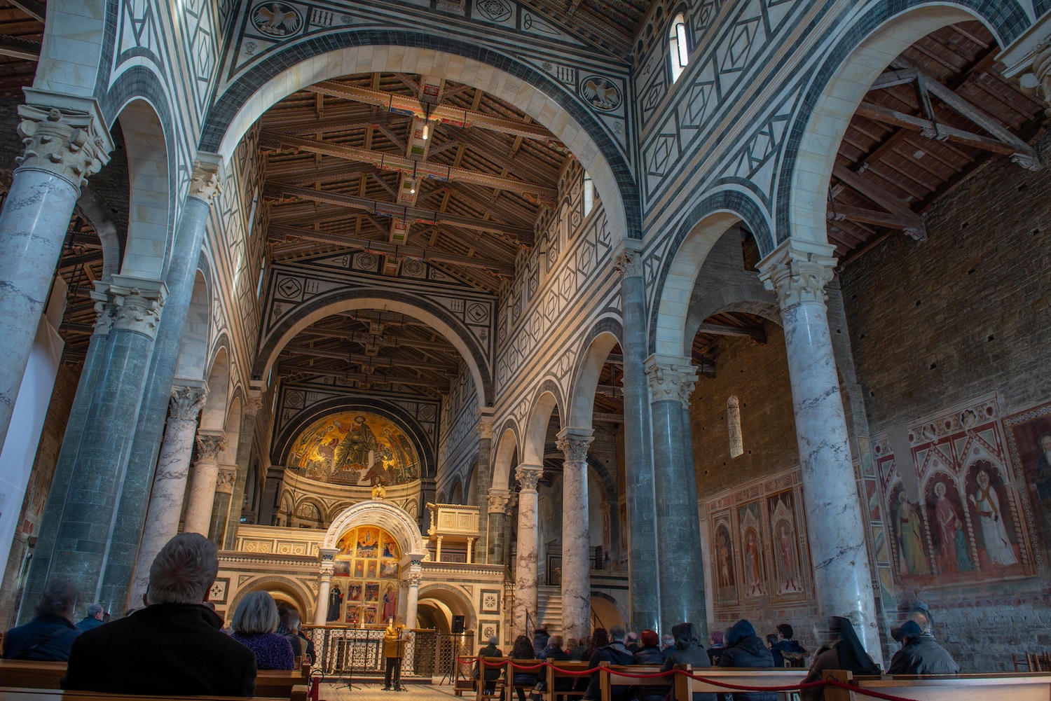 interior de la Basílica de San Miniato al Monte