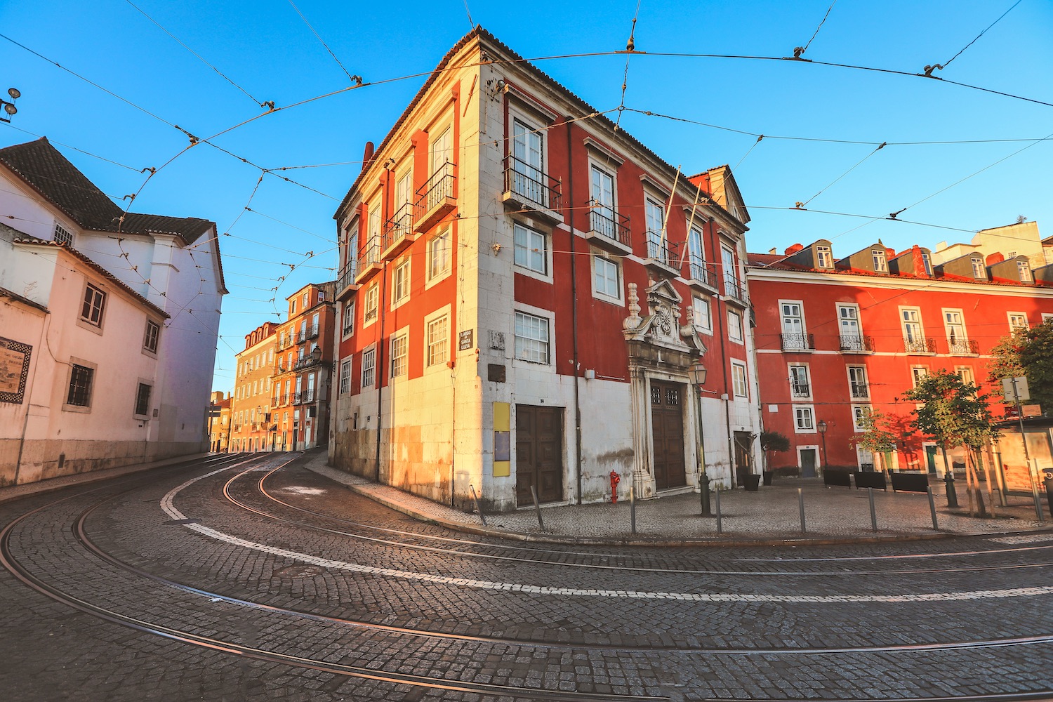 Calle para tranvía en Lisboa