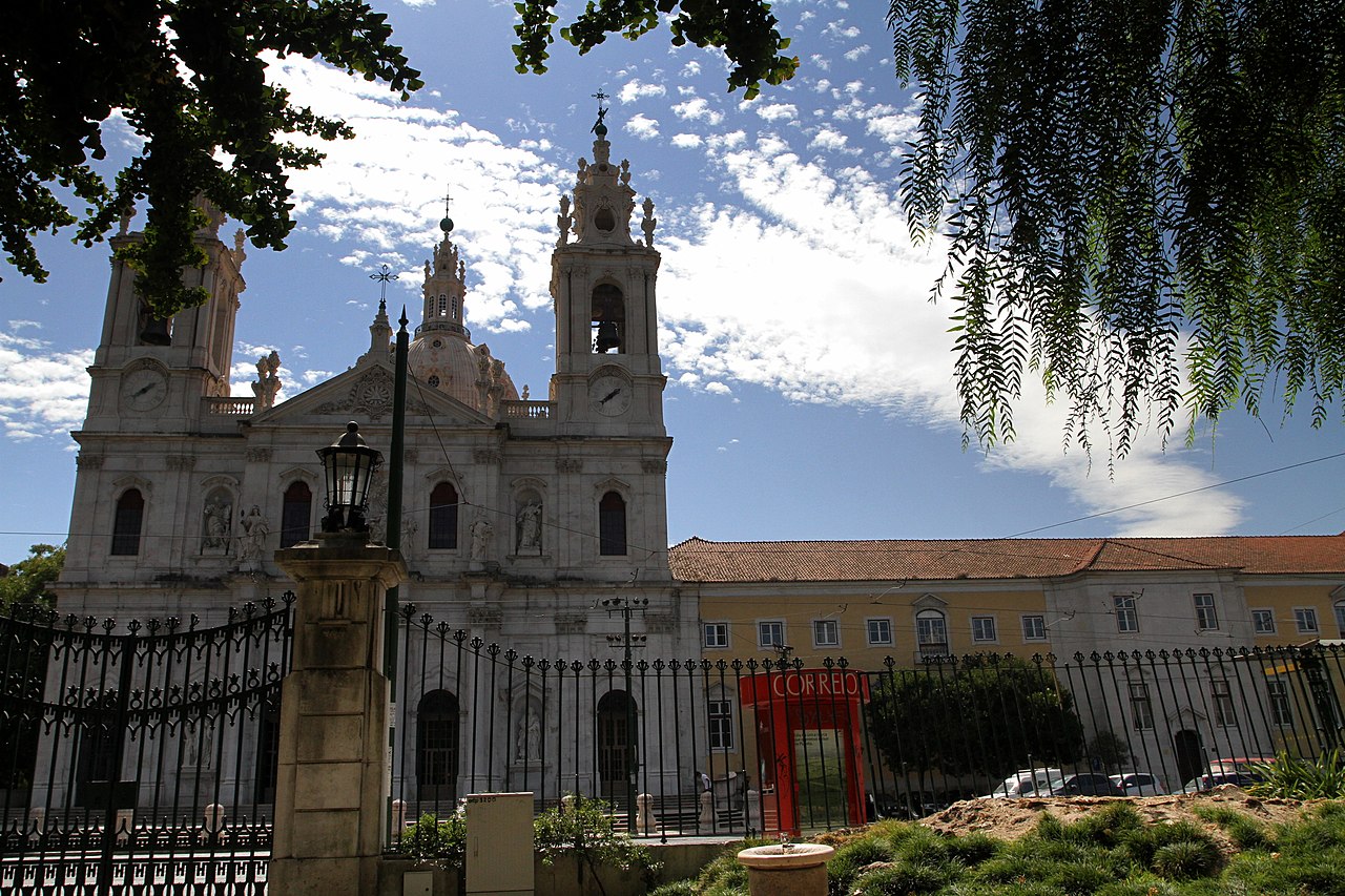 exterior basilica de la estrella