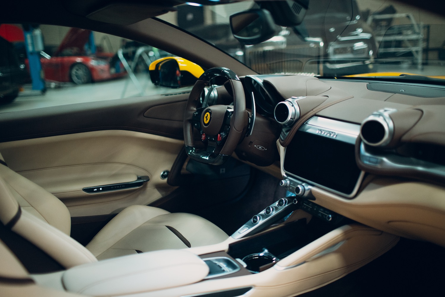 Interior coche Ferrari