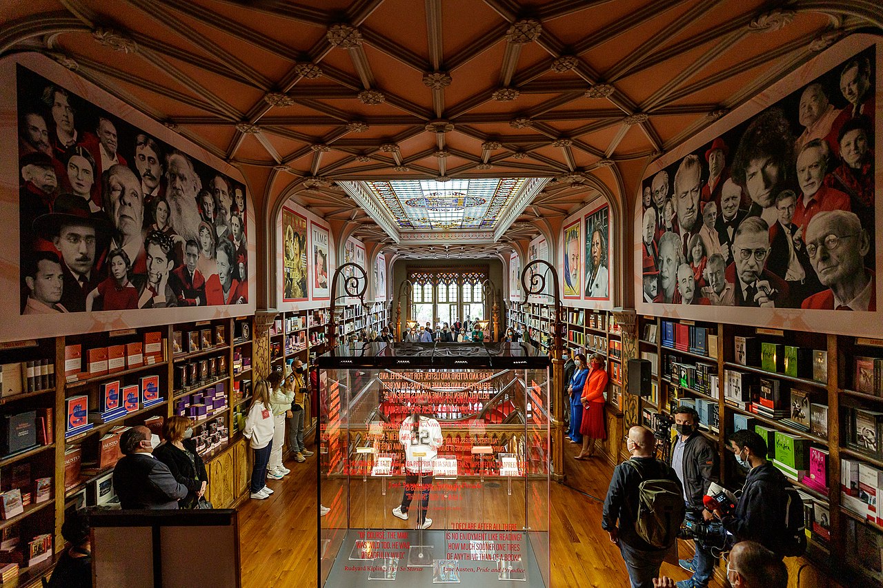 interior libreria lello