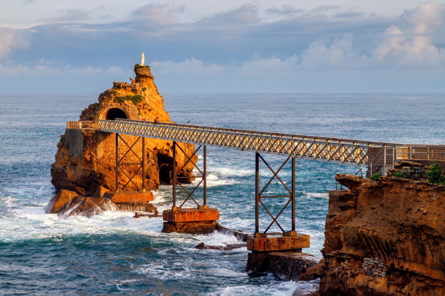 Roca de la virgen en Biarritz