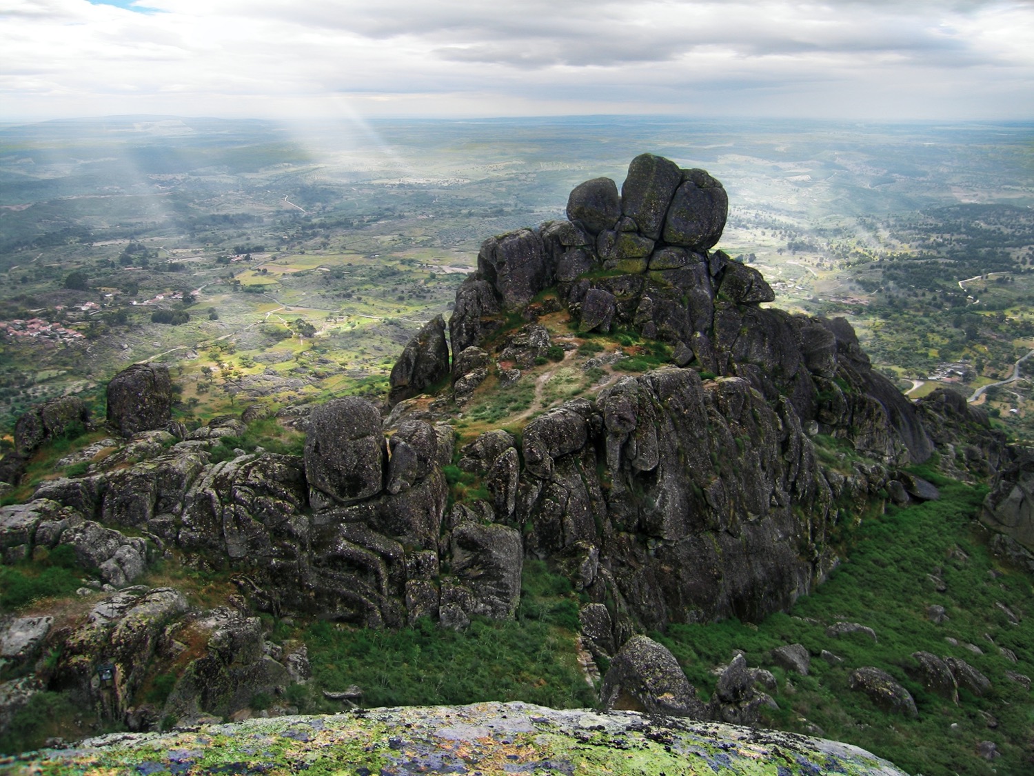 Montañas de monsanto en portugal