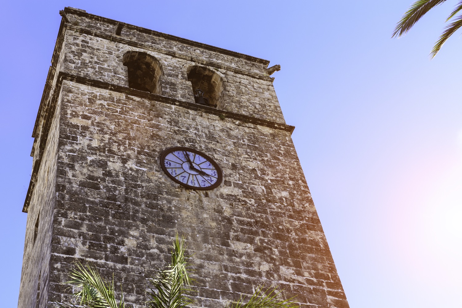 campanario de la iglesia de san bartolomé en jávea