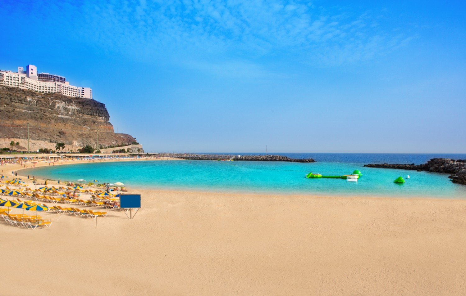 Alquiler de hamacas en playa amadores